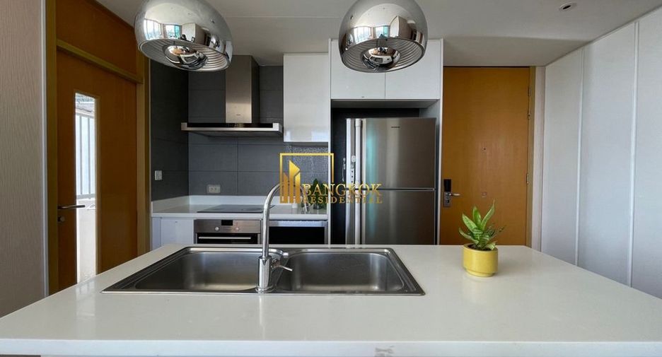For rent 2 bedrooms condo in Khlong Toei, Bangkok