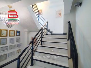 For rent and for sale 10 bed office in Bueng Kum, Bangkok