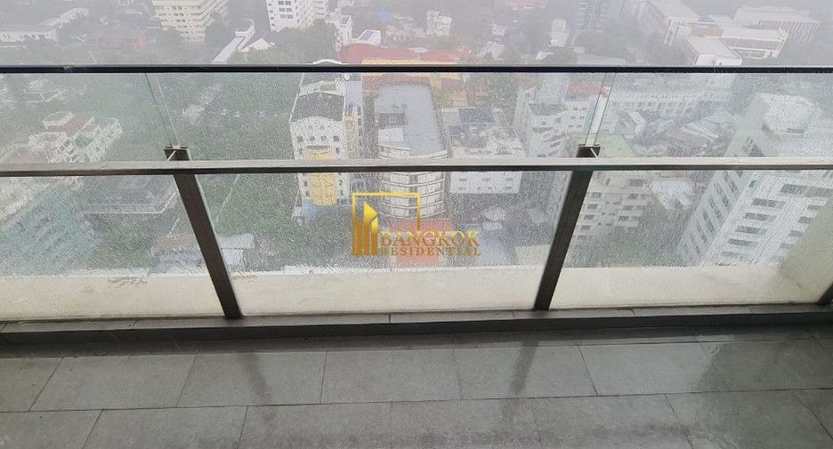 For rent 3 ベッドルーム condo in Khlong Toei, Bangkok
