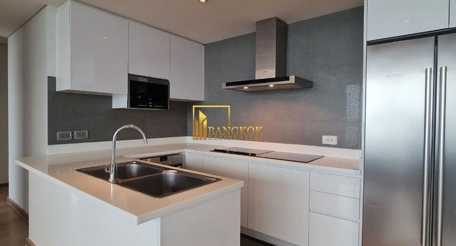 For rent 3 ベッドルーム condo in Khlong Toei, Bangkok