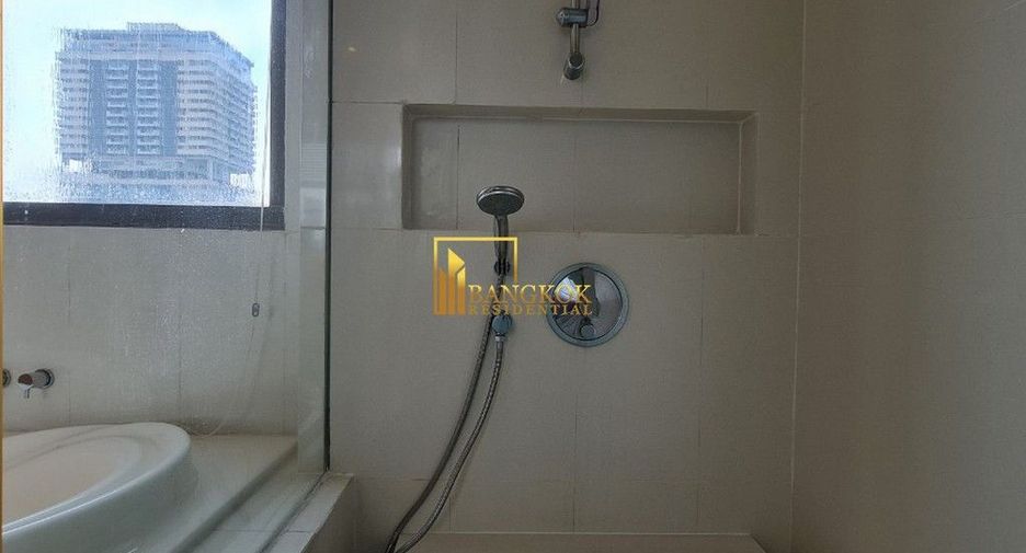 For rent 3 ベッドルーム condo in Khlong Toei, Bangkok