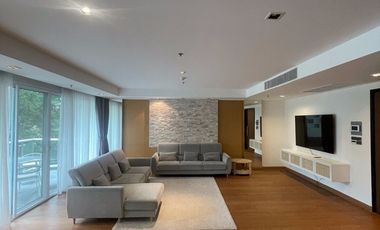 For rent 4 bed condo in Khlong Toei, Bangkok