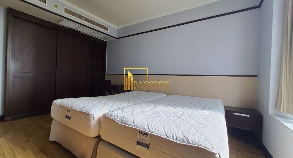 Condo en alquiler de 3 habitaciones en Pathum Wan, Bangkok