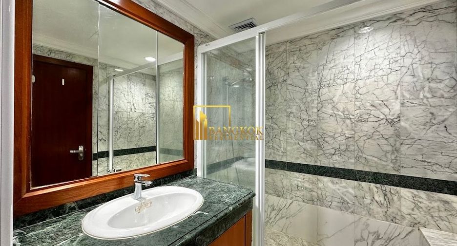 Condo en alquiler de 2 habitaciones en Pathum Wan, Bangkok