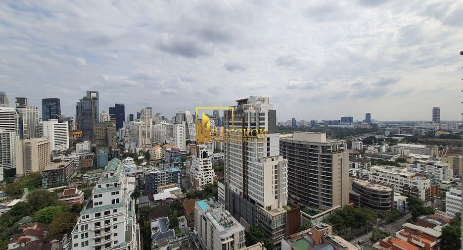 Condo en alquiler de 2 habitaciones en Pathum Wan, Bangkok