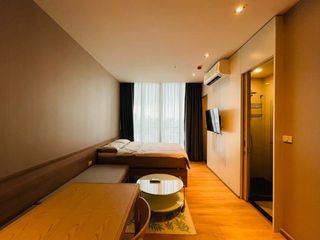 For sale studio condo in Khlong Toei, Bangkok