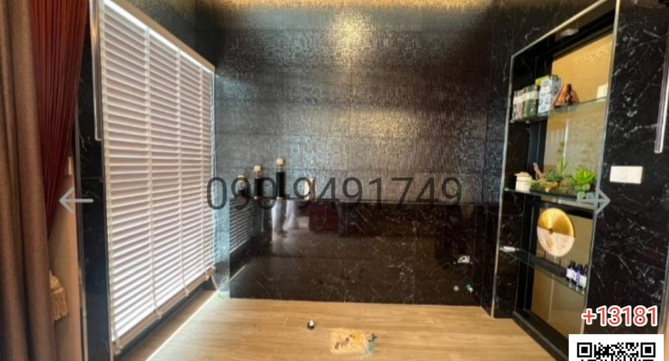 For sale 3 bedrooms townhouse in Yan Nawa, Bangkok
