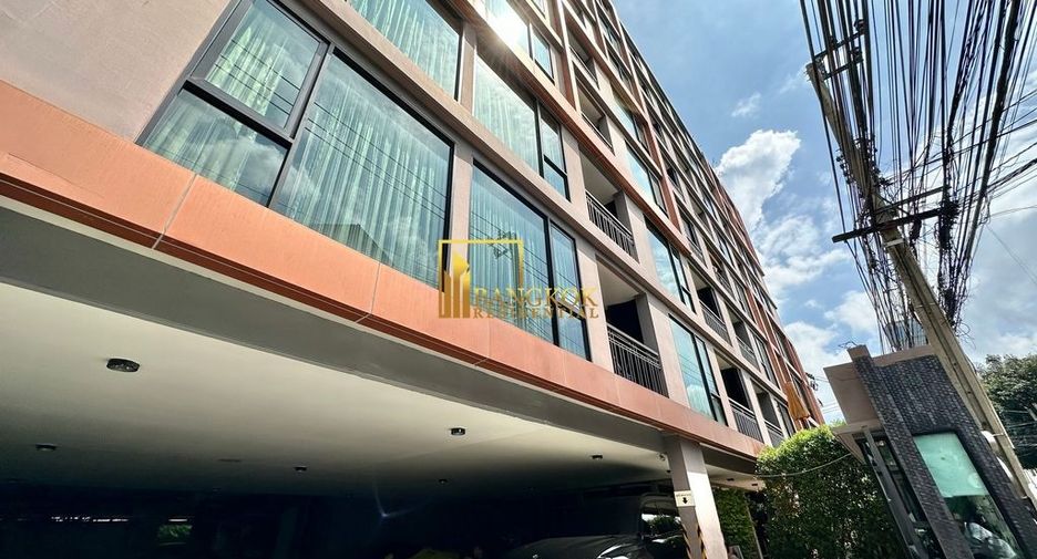 À louer 2 chambres condo à Watthana, Bangkok