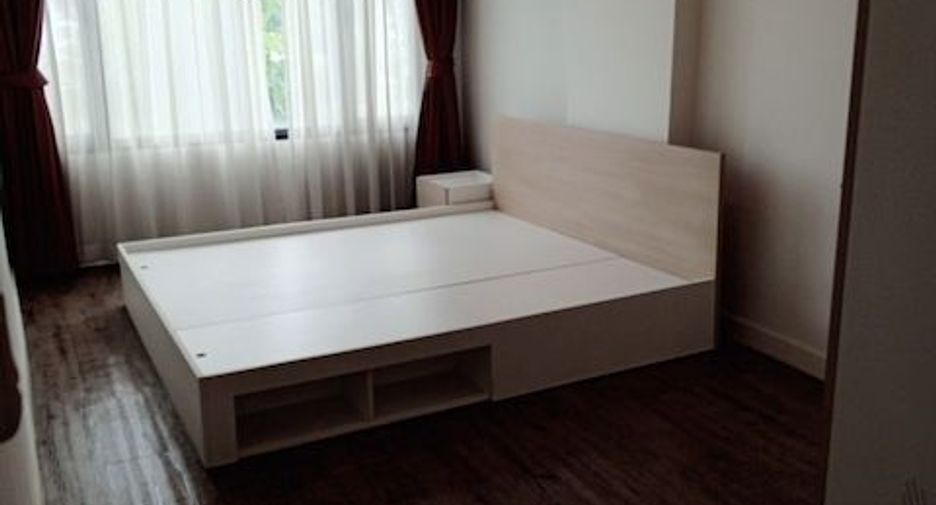 For sale 1 bed condo in Bang Phlat, Bangkok