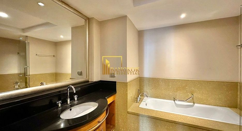 À louer 2 chambres condo à Sathon, Bangkok