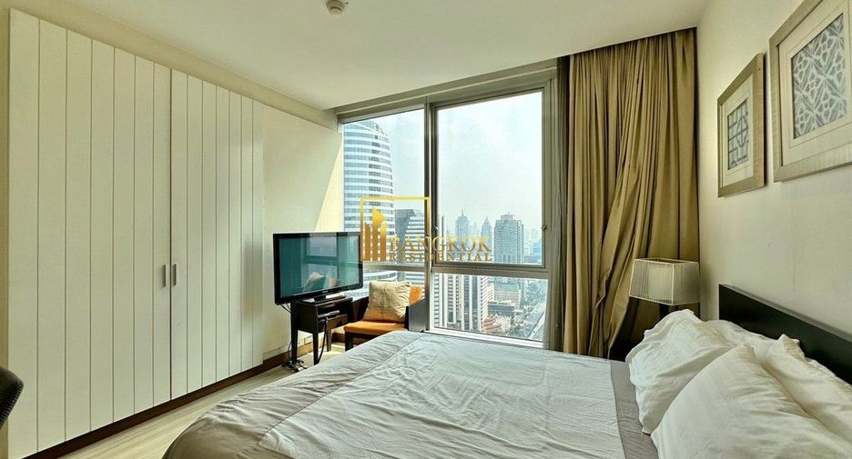 For rent 3 bedrooms condo in Sathon, Bangkok