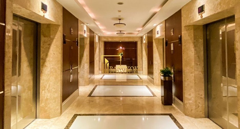 For rent 3 bedrooms condo in Sathon, Bangkok