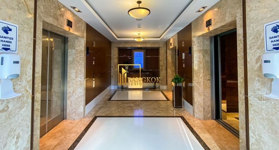 For rent 3 bedrooms condo in Sathon, Bangkok