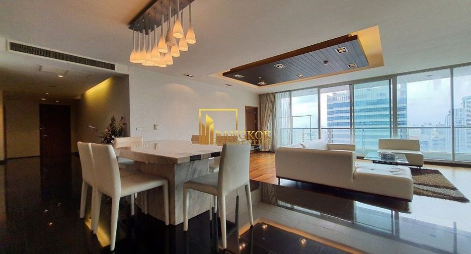À louer 2 chambres condo à Sathon, Bangkok