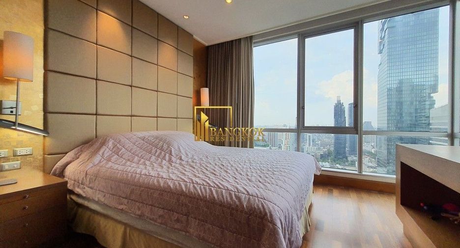 À louer 3 chambres condo à Sathon, Bangkok