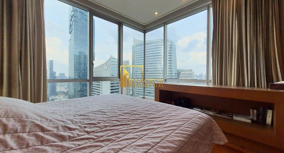 À louer 3 chambres condo à Sathon, Bangkok