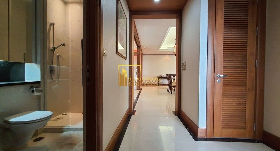 À louer 3 chambres condo à Sathon, Bangkok