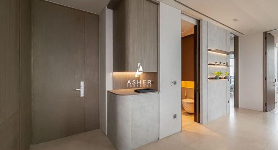 For rent 2 bed condo in Khlong San, Bangkok