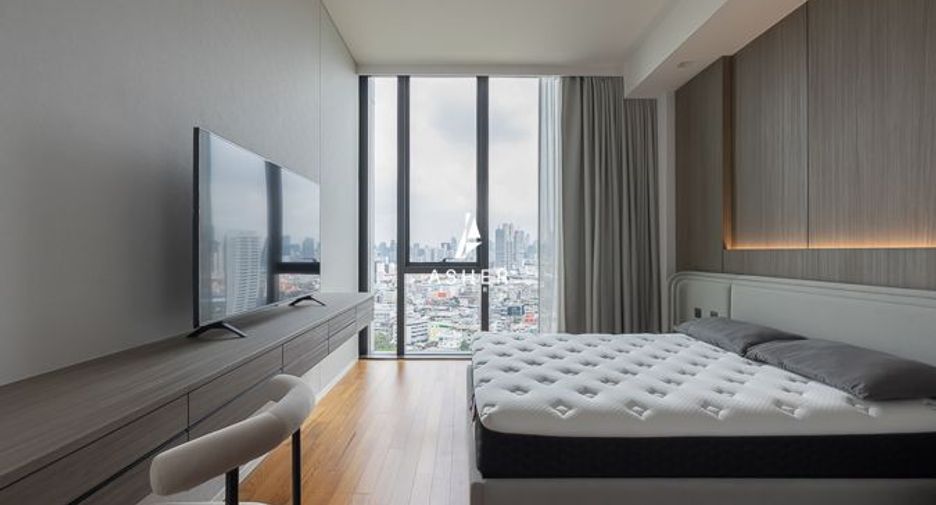 For rent 2 bed condo in Khlong San, Bangkok