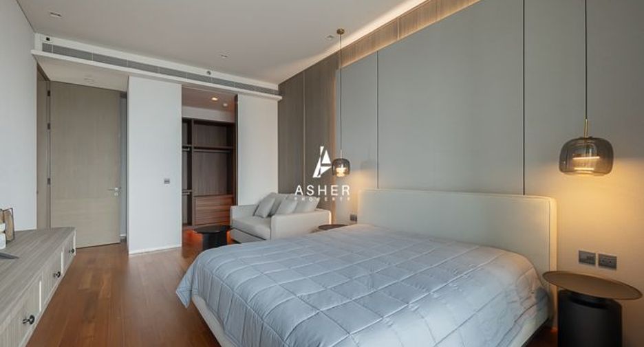 For rent 2 bed condo in Khlong San, Bangkok