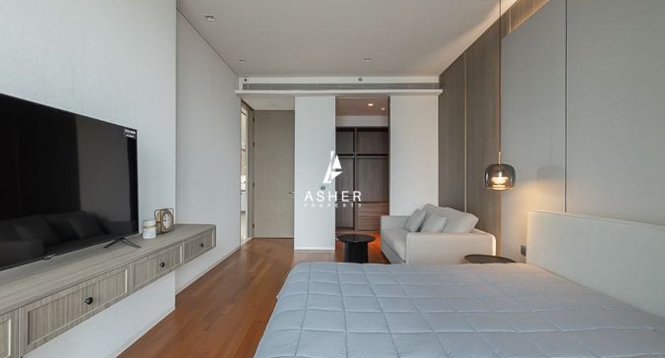 For rent 2 bed condo in Khlong San, Bangkok