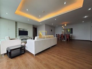 À louer 3 chambres condo à Sathon, Bangkok
