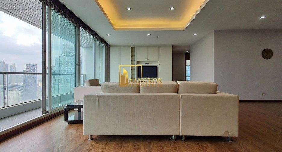 À louer 3 chambres condo à Sathon, Bangkok