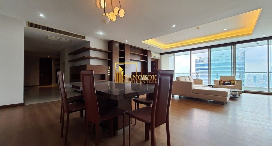 À louer 3 chambres condo à Sathon, Bangkok