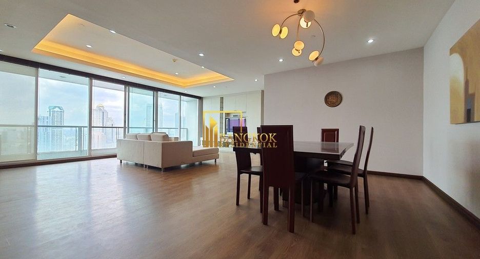 À louer 3 chambres condo à Sathon, Bangkok