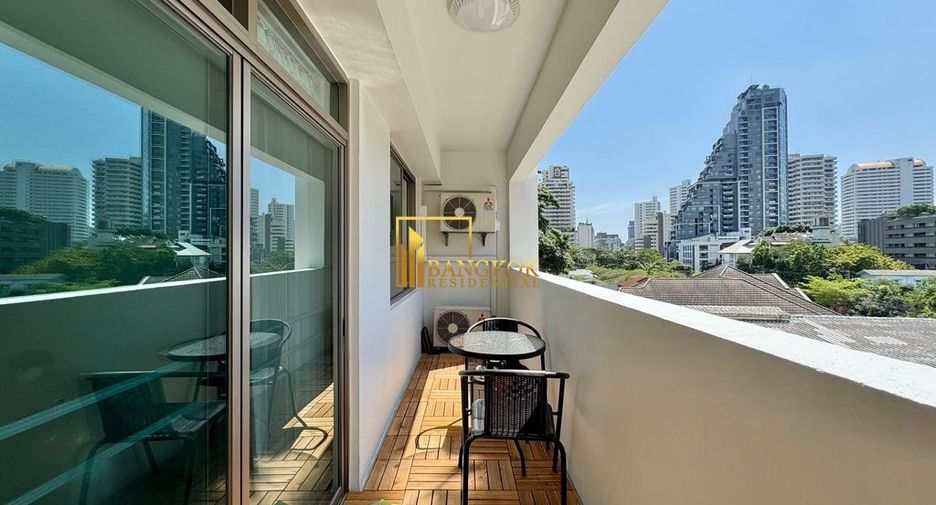 Condo en alquiler de 3 habitaciones en Watthana, Bangkok