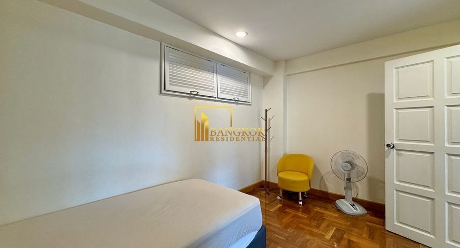 Condo en alquiler de 3 habitaciones en Watthana, Bangkok
