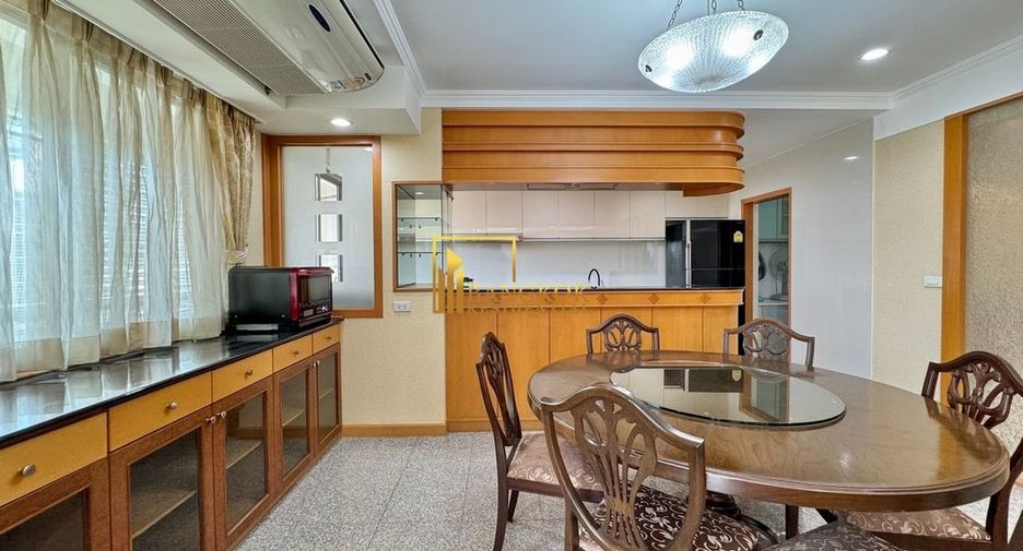 Condo en alquiler de 3 habitaciones en Watthana, Bangkok