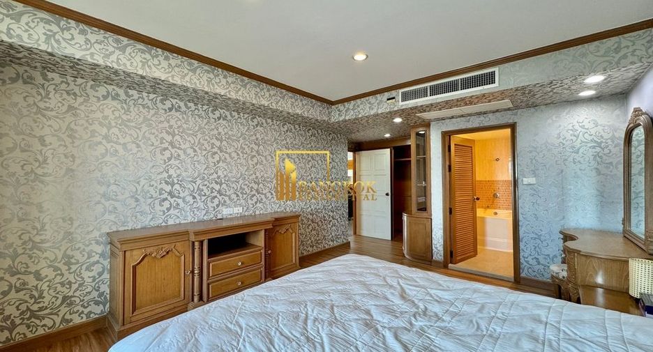 Condo en alquiler de 3 habitaciones en Watthana, Bangkok