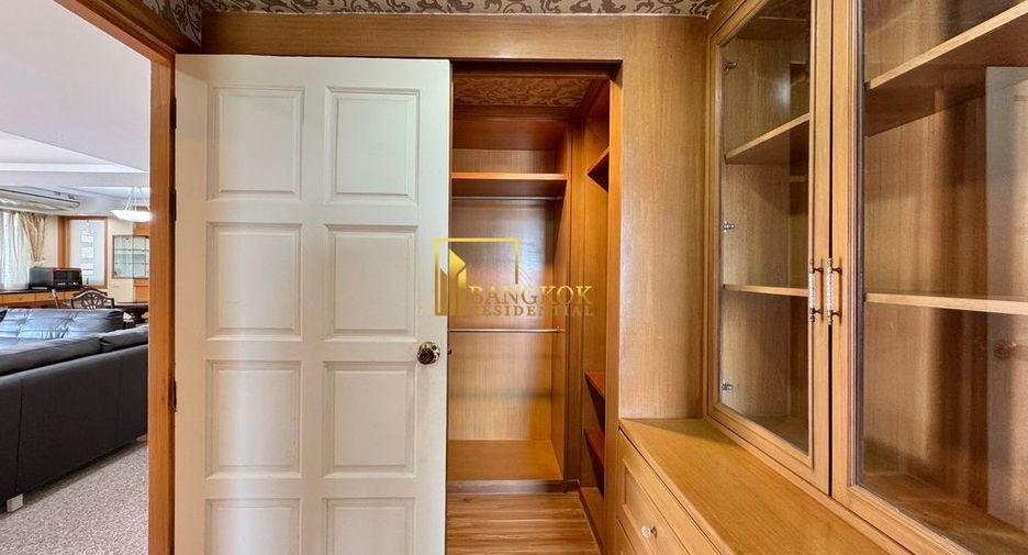 Condo en alquiler de 3 habitaciones en Watthana, Bangkok