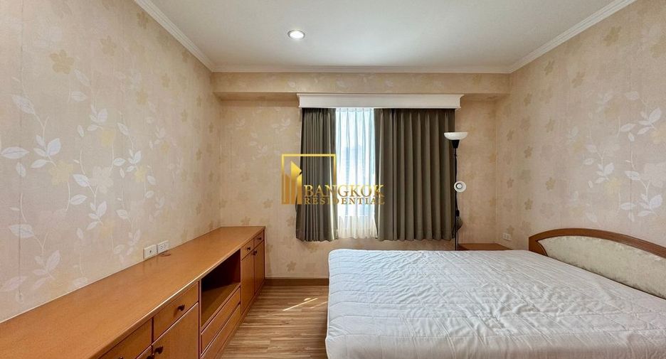 Condo en alquiler de 3 habitaciones en Watthana, Bangkok