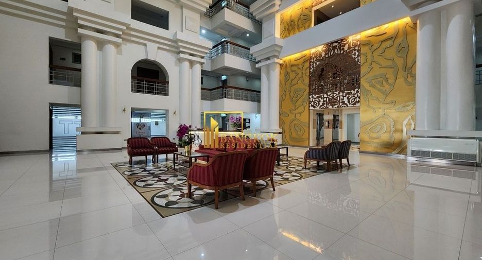 Condo en alquiler de 3 habitaciones en Watthana, Bangkok