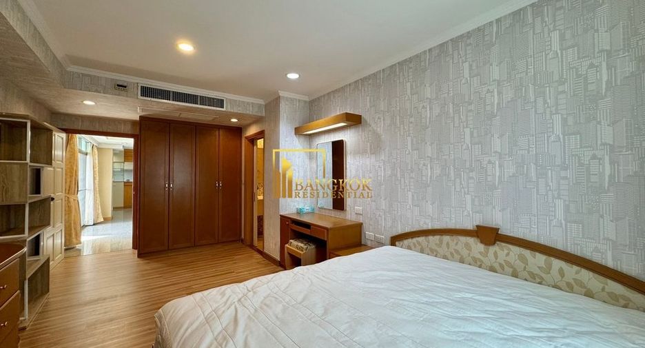 Condo en alquiler de 3 habitaciones en Watthana, Bangkok