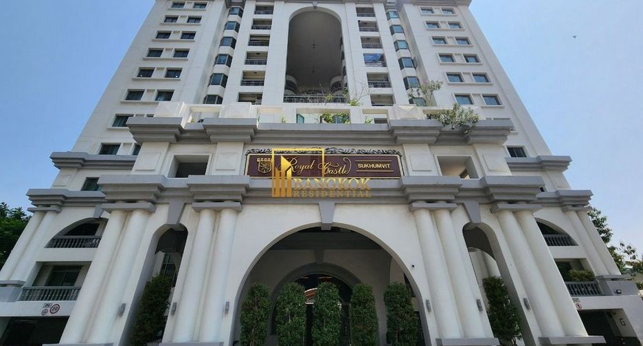 Condo en alquiler de 3 habitaciones en Watthana, Bangkok