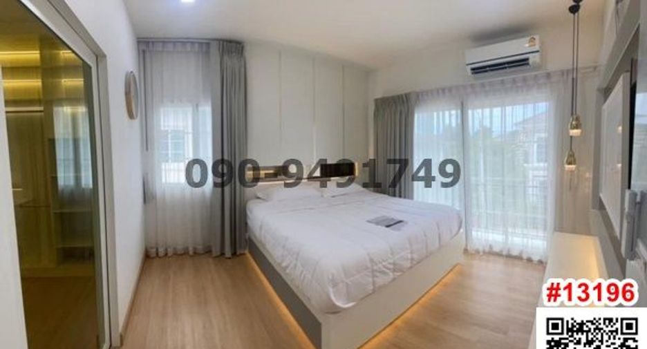 For rent 4 bed condo in Mueang Samut Prakan, Samut Prakan