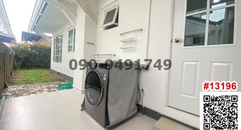 For rent 4 bed condo in Mueang Samut Prakan, Samut Prakan