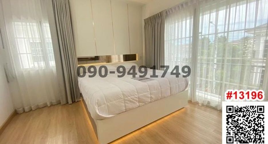 For rent 4 bed condo in Mueang Samut Prakan, Samut Prakan
