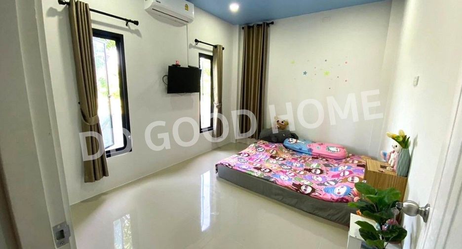 For sale 2 bedrooms townhouse in Wiang Sa, Surat Thani