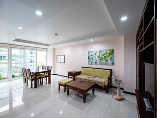 For sale 2 bed condo in Watthana, Bangkok