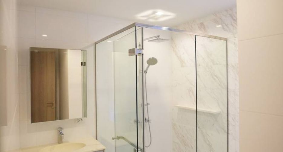 For rent and for sale 2 bedrooms condo in Watthana, Bangkok