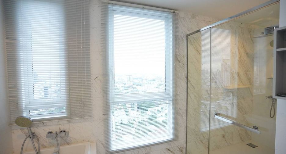 For rent and for sale 2 bedrooms condo in Watthana, Bangkok