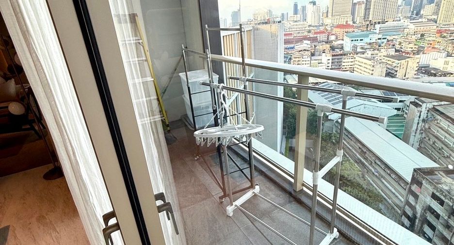 À louer 3 chambres condo à Bang Kho Laem, Bangkok