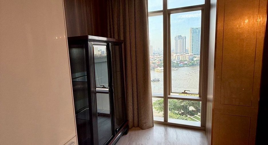 À louer 3 chambres condo à Bang Kho Laem, Bangkok