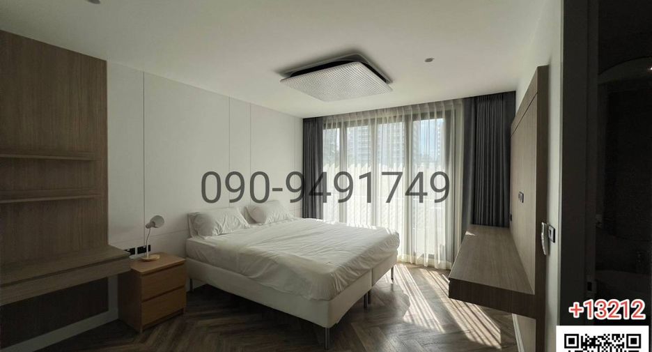 For rent 2 bedrooms condo in Watthana, Bangkok