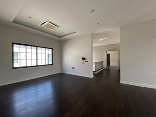 For sale 5 Beds house in Suan Luang, Bangkok