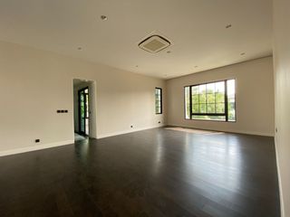 For sale 5 Beds house in Suan Luang, Bangkok